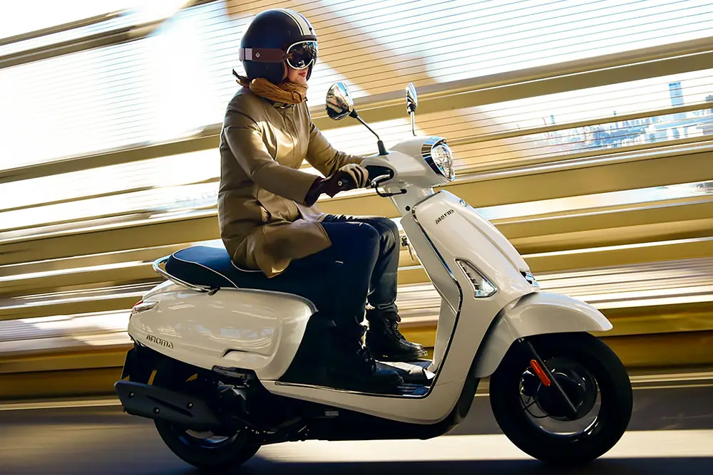 KYMCO AROMA150 キムコ アローマ150