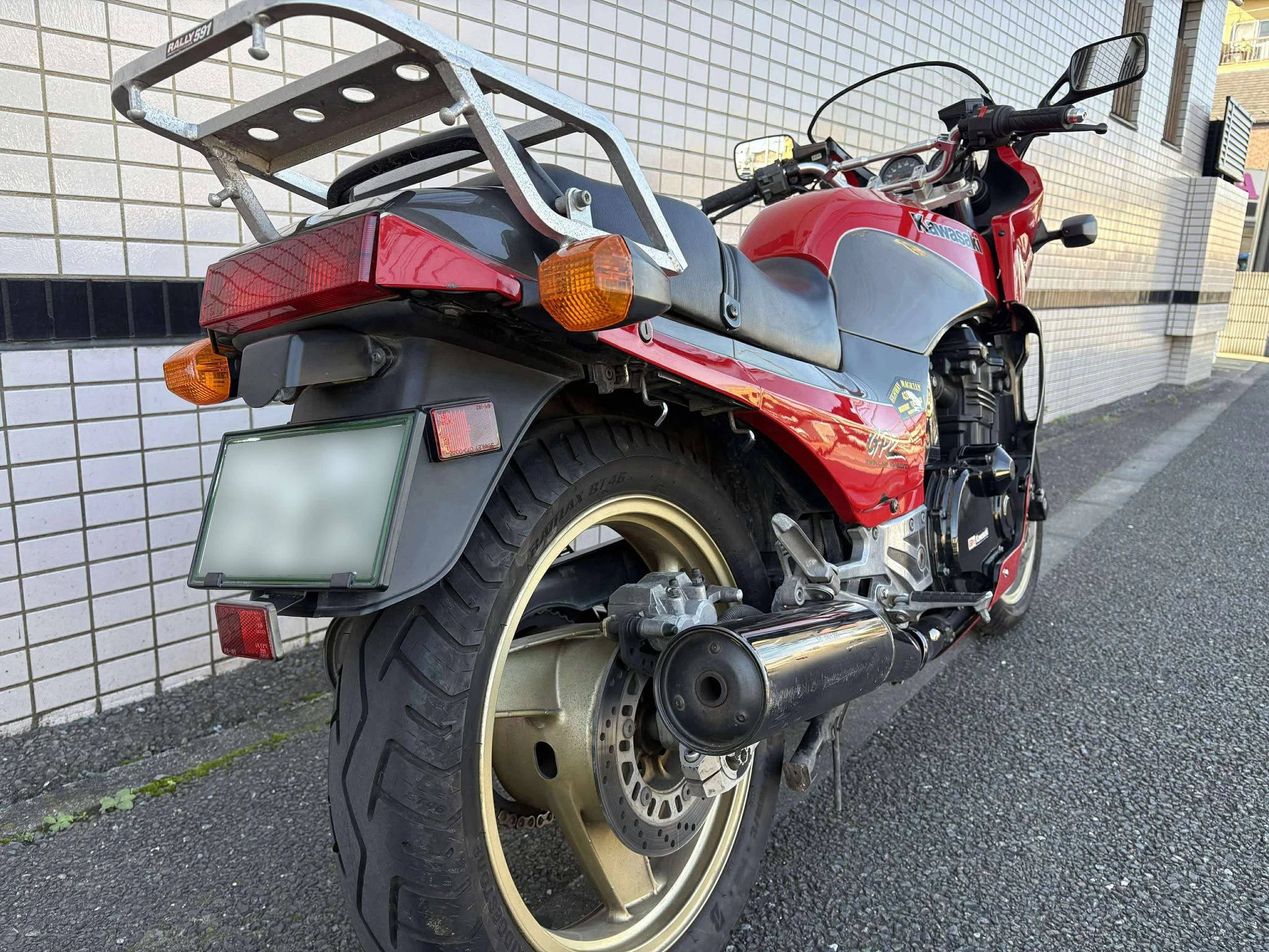 ラフ＆ロードのアルミ製RALLY591Carrierが装着されています。